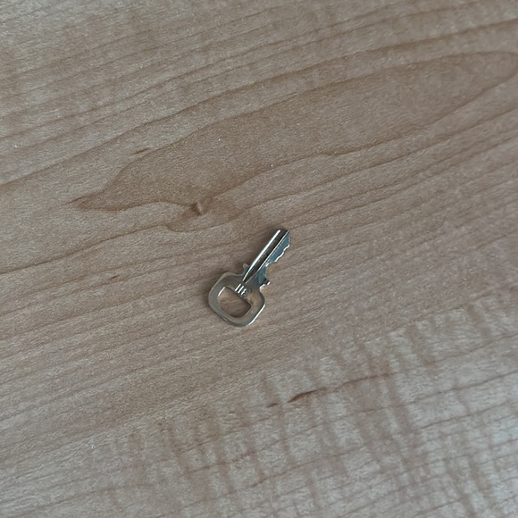 Louis Vuitton Padlock Lock and Key #311 & necklace gold 18” unbranded nwot - Picture 12 of 12